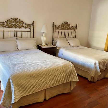 Parador Santa Maria La Real Сукре Екстериор снимка