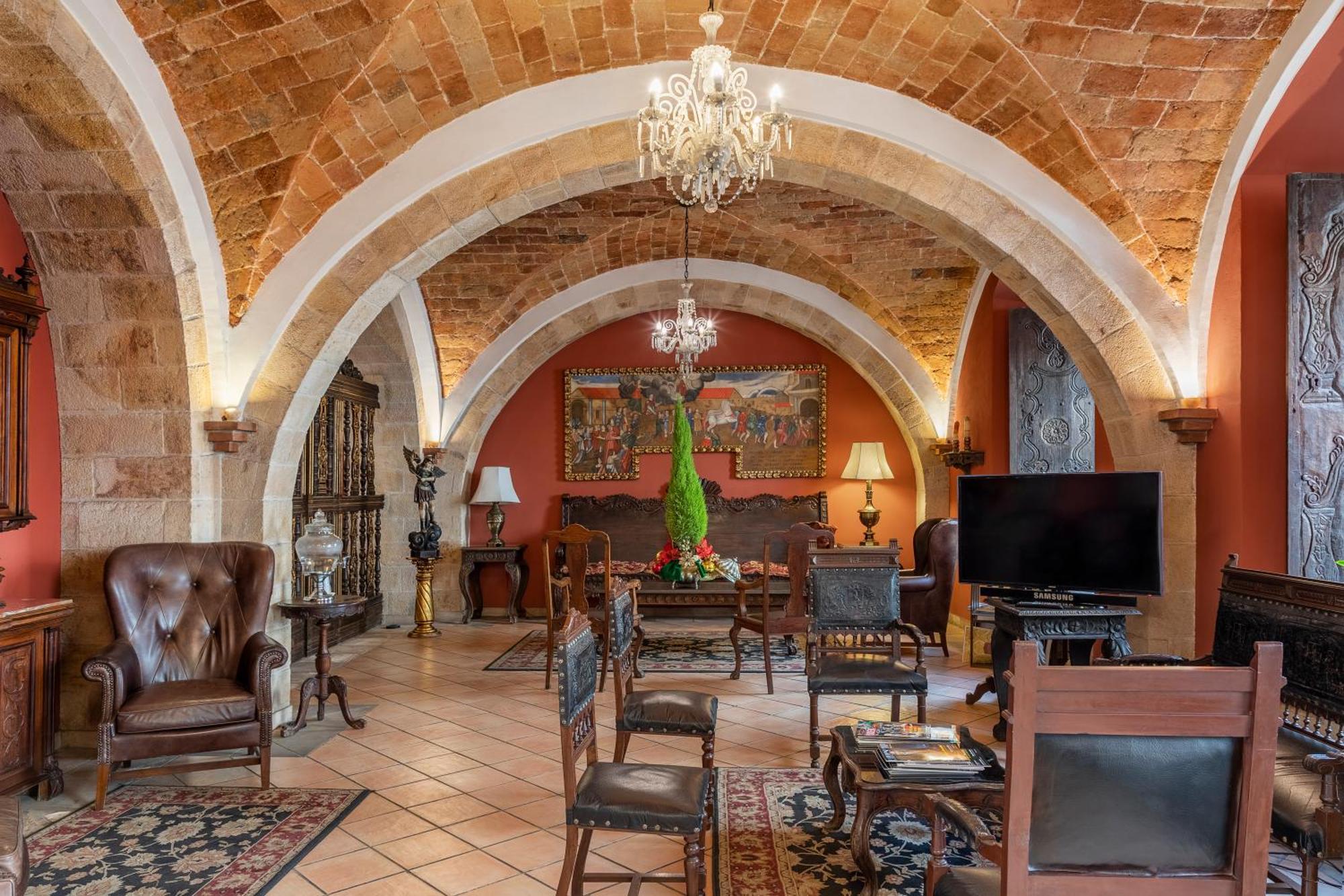 Parador Santa Maria La Real Сукре Екстериор снимка