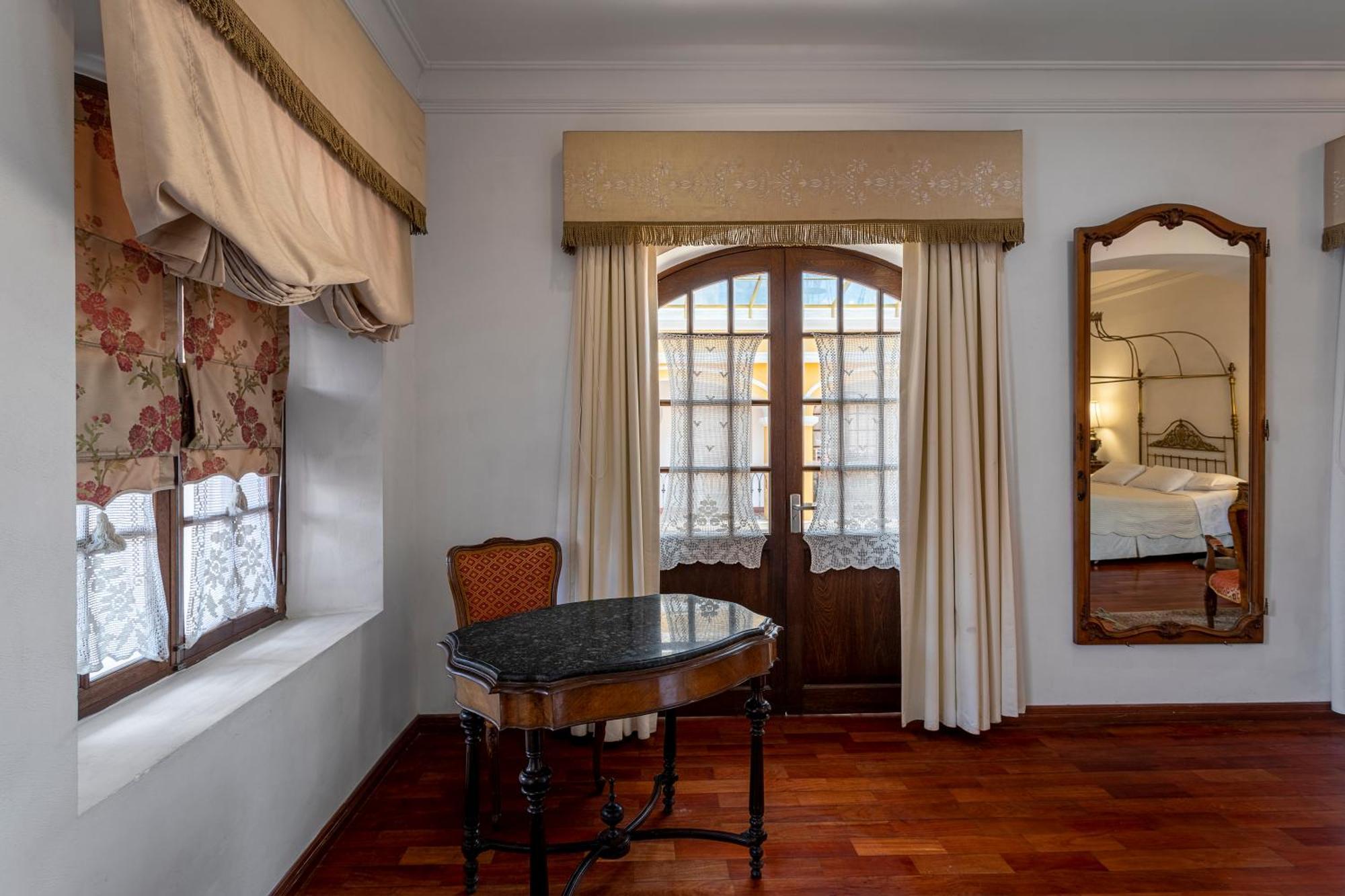 Parador Santa Maria La Real Сукре Екстериор снимка