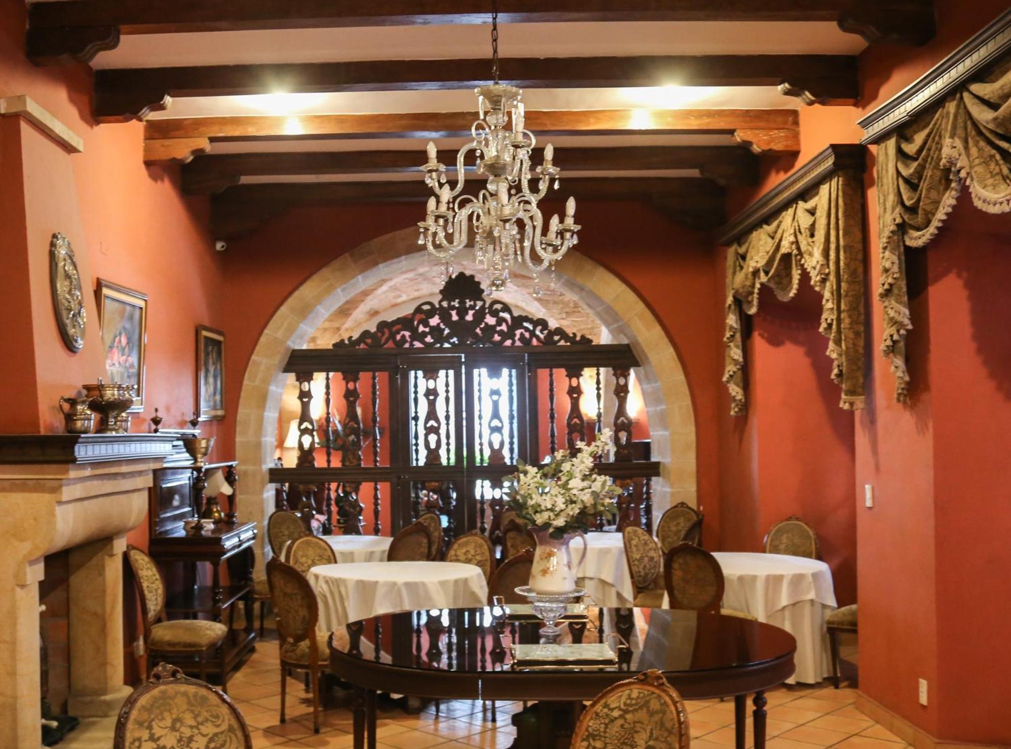 Parador Santa Maria La Real Сукре Екстериор снимка